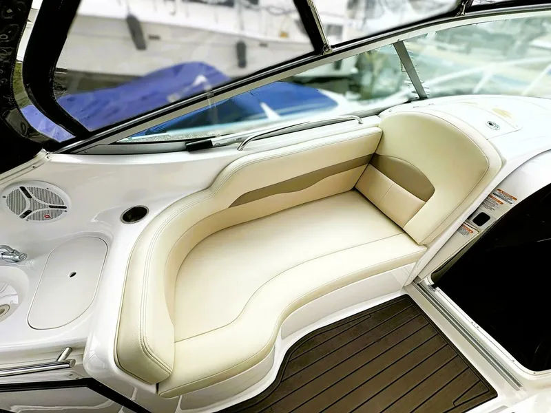Slide: The Image of 2004 Chaparral 310 SIGNATURE 31 - 7847211