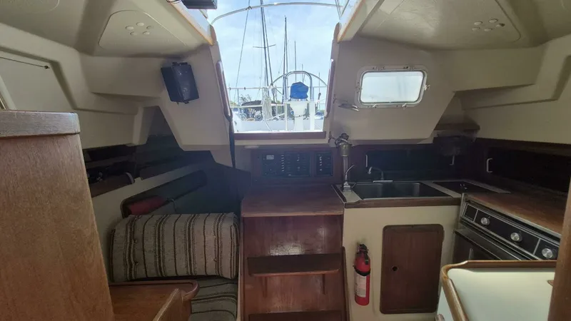 Slide: The Image of 1984 Mirage Yachts 35 35 - 7832981