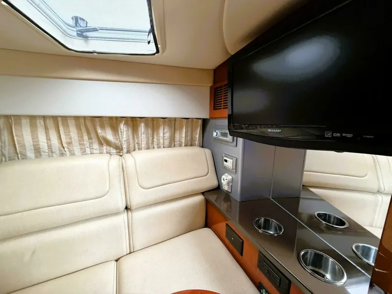 Slide: The Image of 2011 Formula 310 SUN SPORT 31 - 7833049