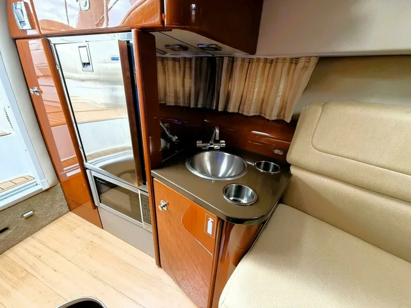 Slide: The Image of 2011 Formula 310 SUN SPORT 31 - 7833047
