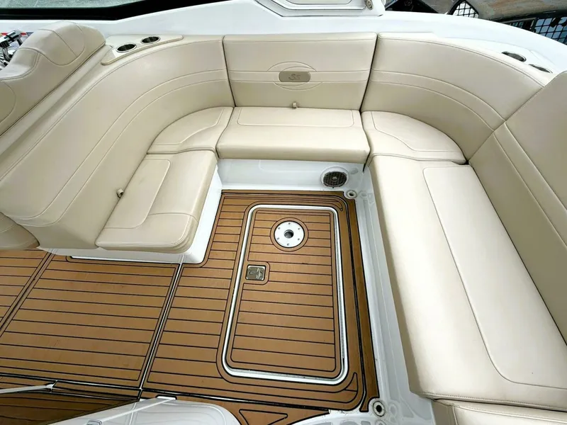 Slide: The Image of 2011 Formula 310 SUN SPORT 31 - 7833034