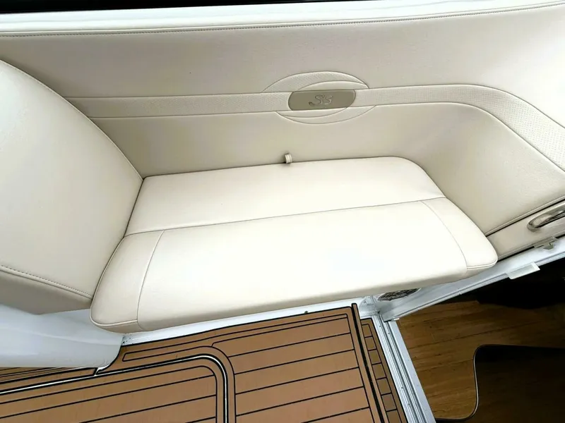 Slide: The Image of 2011 Formula 310 SUN SPORT 31 - 7833040