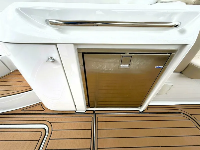 Slide: The Image of 2011 Formula 310 SUN SPORT 31 - 7833039