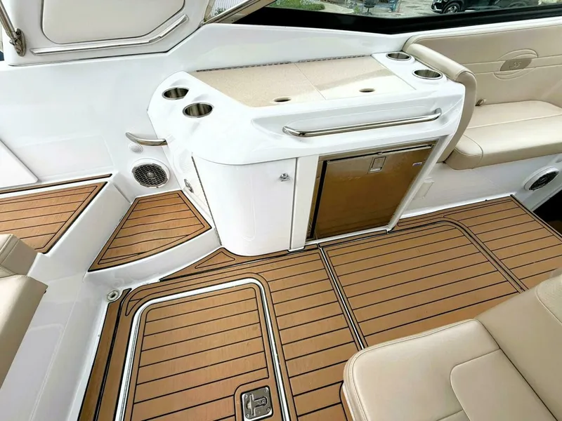 Slide: The Image of 2011 Formula 310 SUN SPORT 31 - 7833035