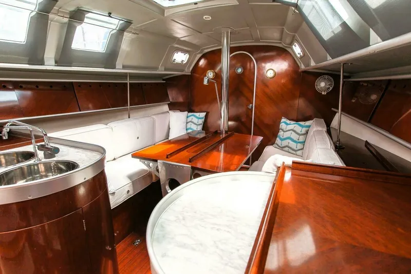 Slide: The Image of 1989 Beneteau FIRST 35s5 36 - 7833080