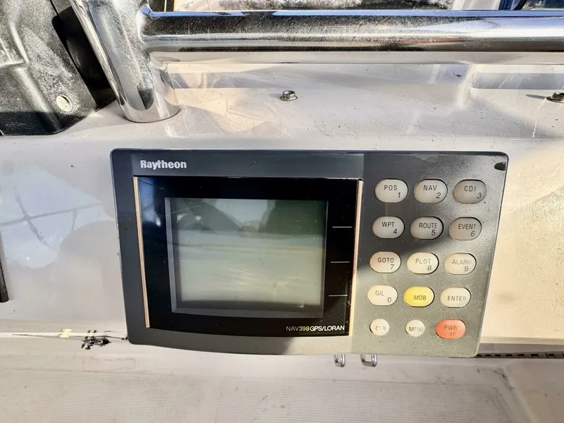 Slide: The Image of 1997 Camargue Yachtfisher 48 - 7833119