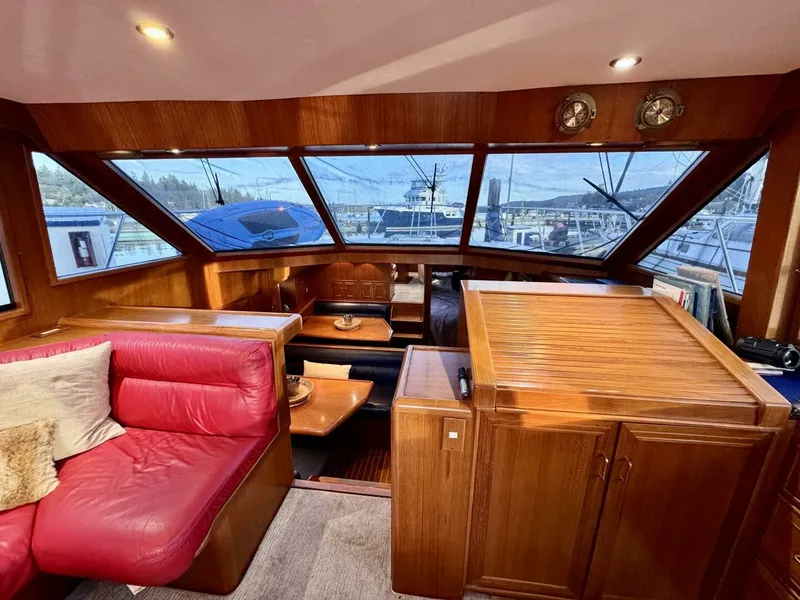 Slide: The Image of 1997 Camargue Yachtfisher 48 - 7833133