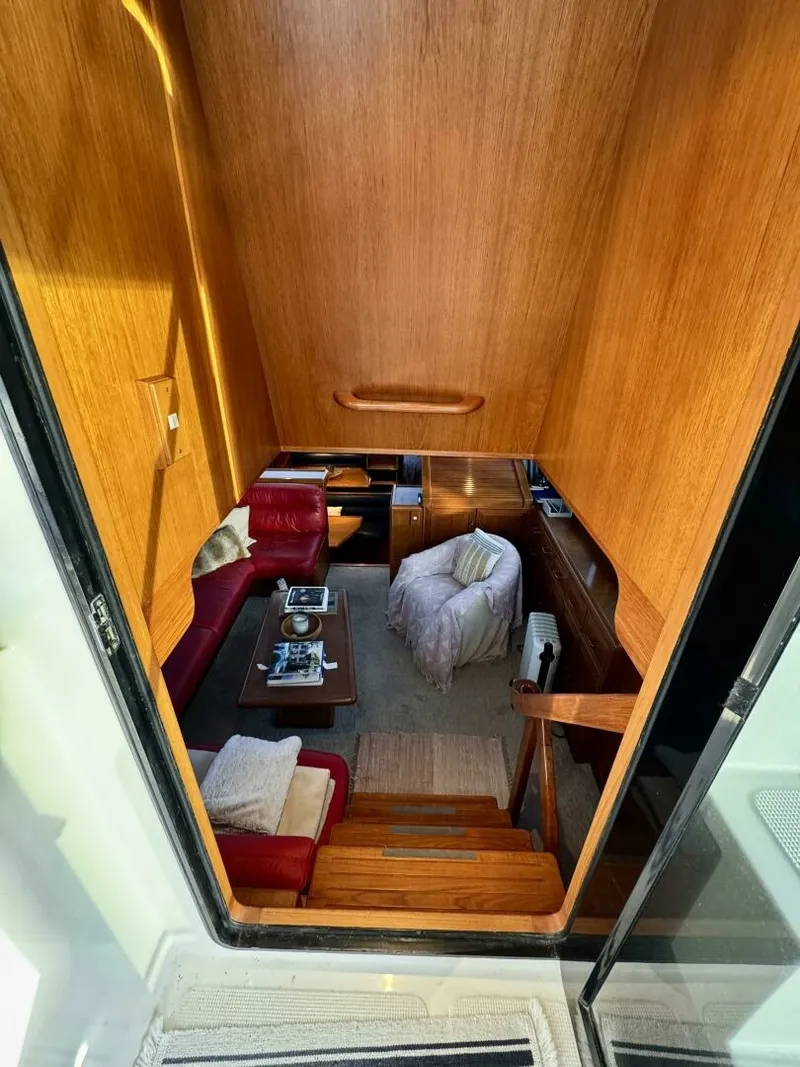 Slide: The Image of 1997 Camargue Yachtfisher 48 - 7833127