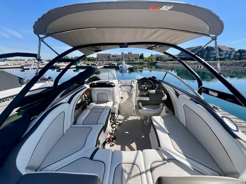 Slide: The Image of 2013 Yamaha Boats 242 Limited S 24 - 7833153