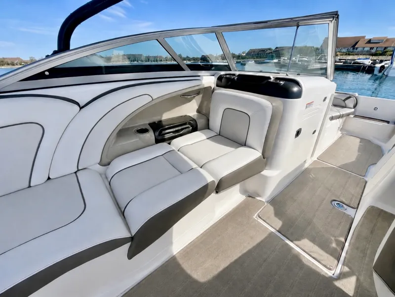 Slide: The Image of 2013 Yamaha Boats 242 Limited S 24 - 7833157