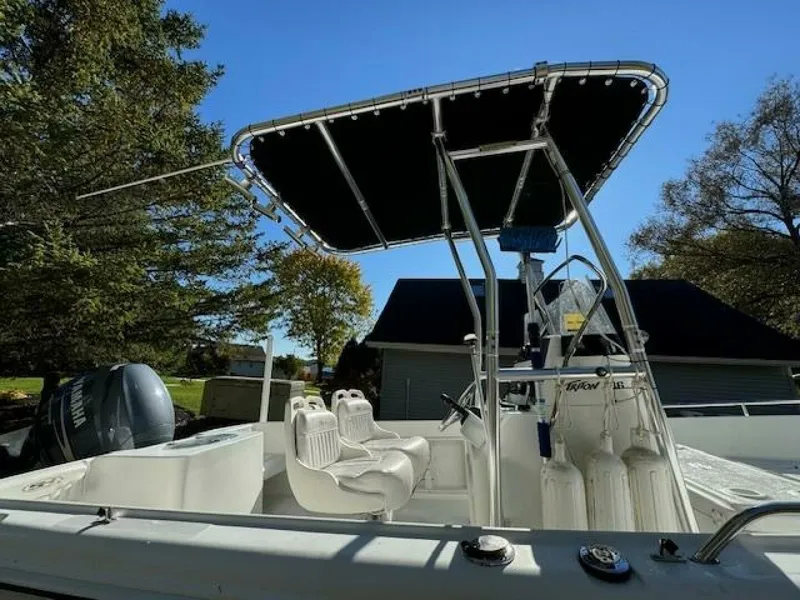 Slide: The Image of 2008 Sea Hunt 18 - 7833221