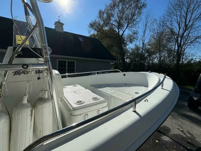 Slide: The Image of 2008 Sea Hunt 18 - 7833215