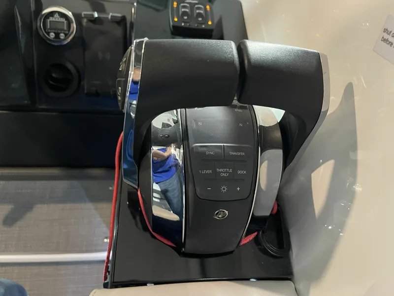 Slide: The Image of 2020 Formula 380 Super Sport Crossover I/O 38 - 7833286