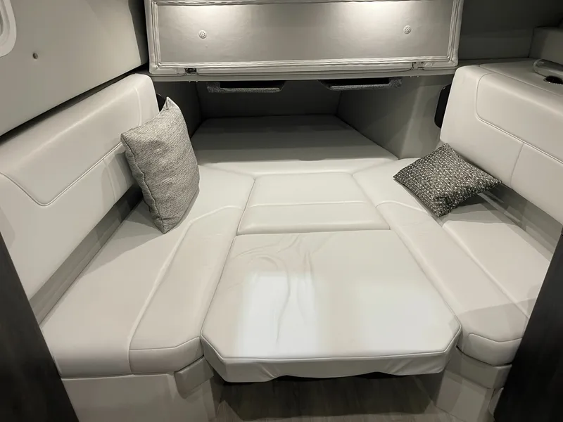 Slide: The Image of 2020 Formula 380 Super Sport Crossover I/O 38 - 7833338