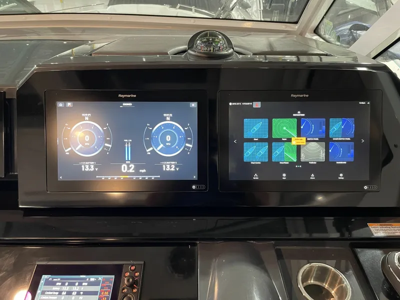 Slide: The Image of 2020 Formula 380 Super Sport Crossover I/O 38 - 7833290