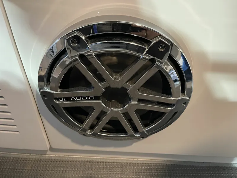 Slide: The Image of 2020 Formula 380 Super Sport Crossover I/O 38 - 7833296