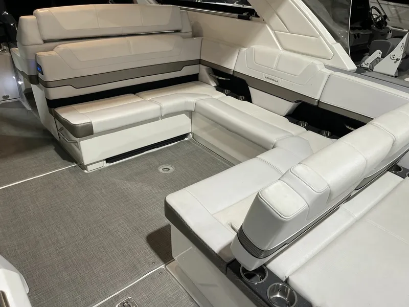 Slide: The Image of 2020 Formula 380 Super Sport Crossover I/O 38 - 7833259