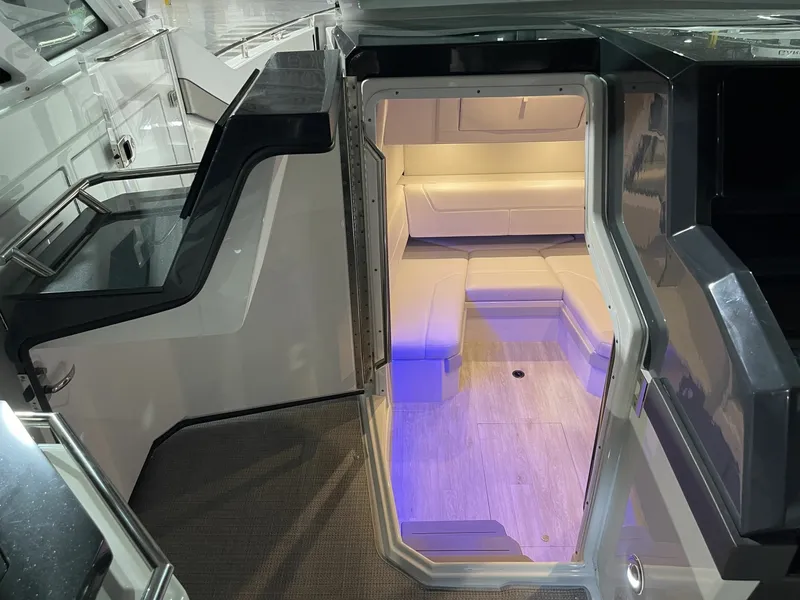 Slide: The Image of 2020 Formula 380 Super Sport Crossover I/O 38 - 7833320