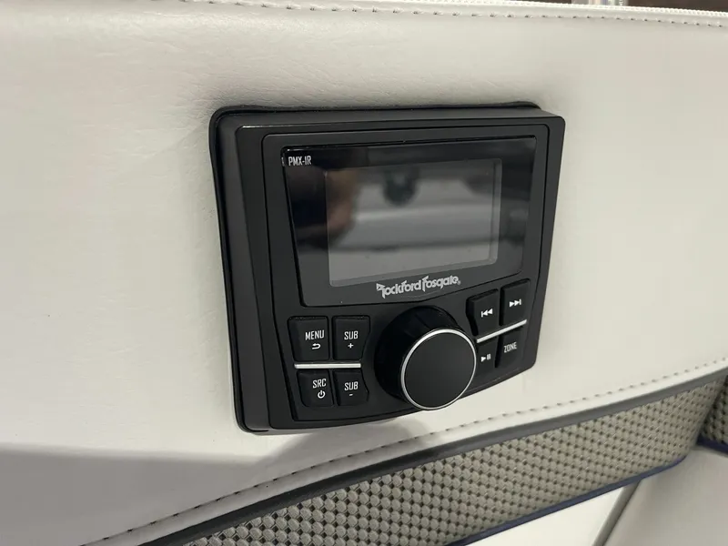 Slide: The Image of 2020 Formula 380 Super Sport Crossover I/O 38 - 7833305