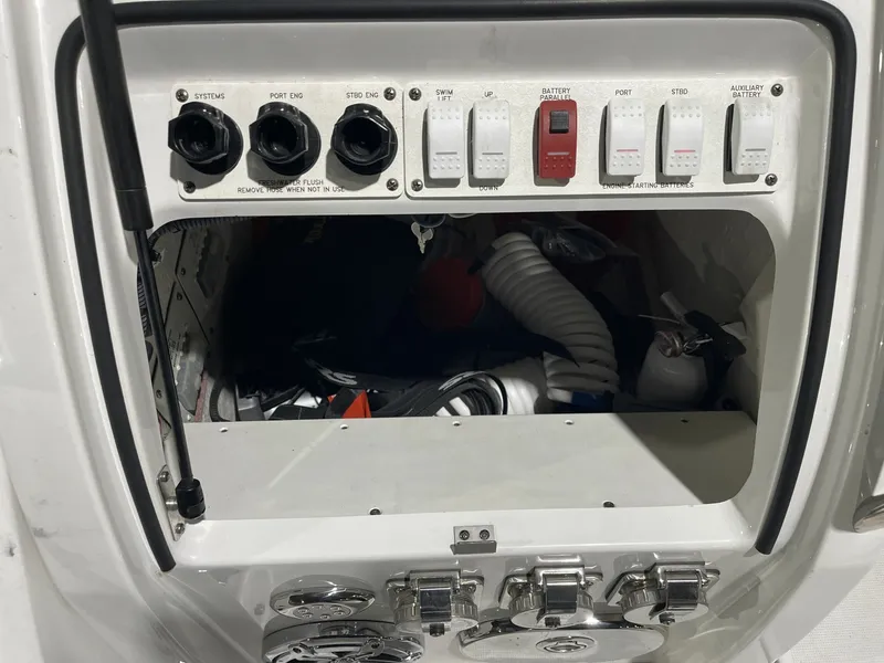 Slide: The Image of 2020 Formula 380 Super Sport Crossover I/O 38 - 7833250