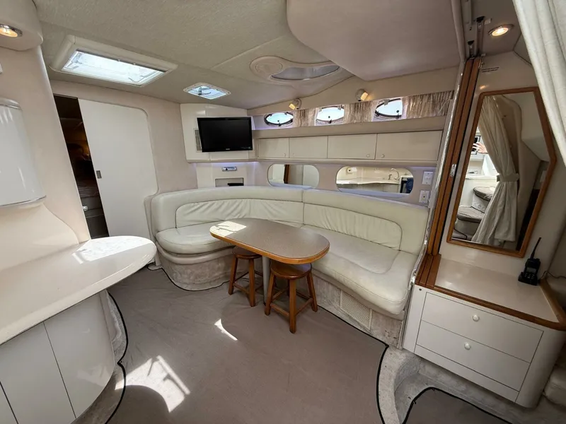 Slide: The Image of 1996 Sea Ray 370 Sundancer 37 - 7833423