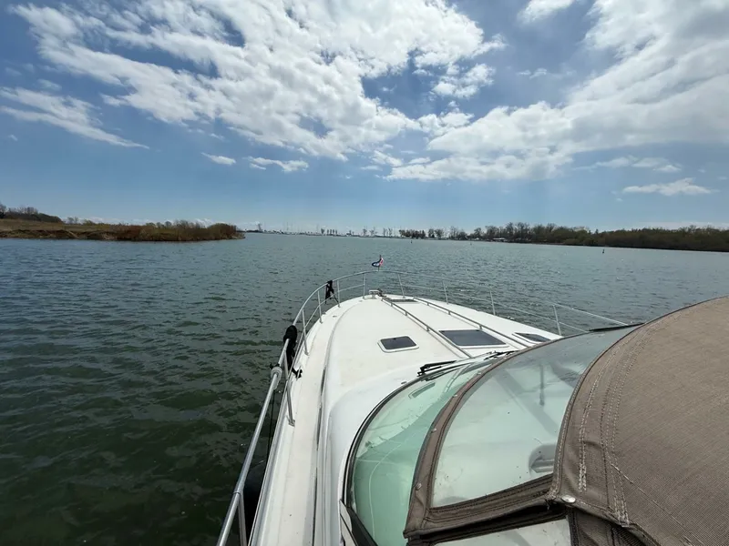 Slide: The Image of 1996 Sea Ray 370 Sundancer 37 - 7833450