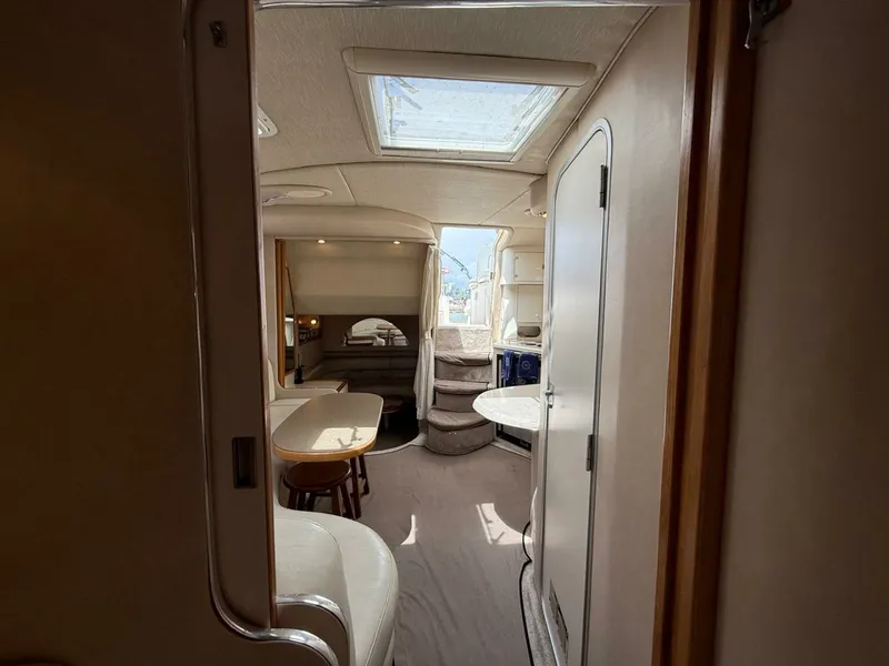 Slide: The Image of 1996 Sea Ray 370 Sundancer 37 - 7833432