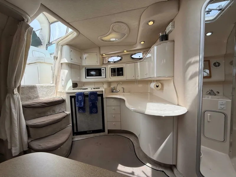 Slide: The Image of 1996 Sea Ray 370 Sundancer 37 - 7833437