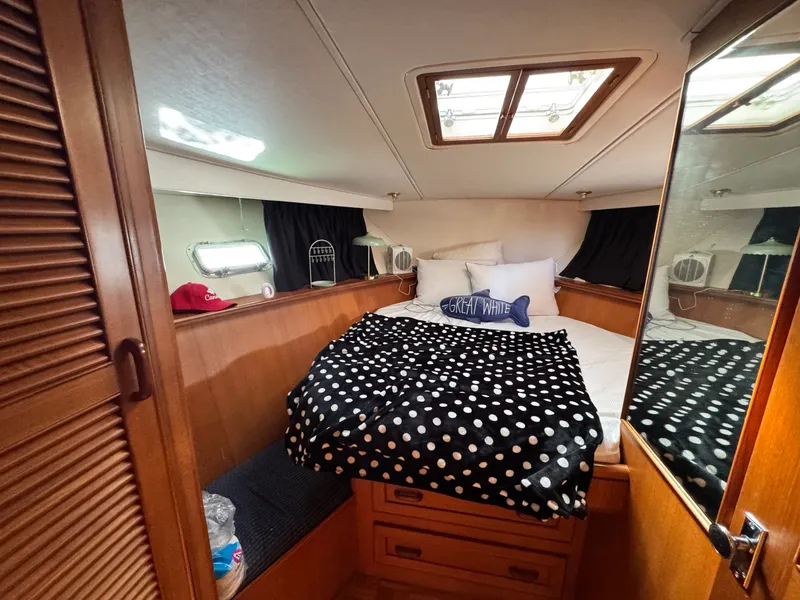 Slide: The Image of 1989 Hi-Star 44 Trawler 44 - 7833482