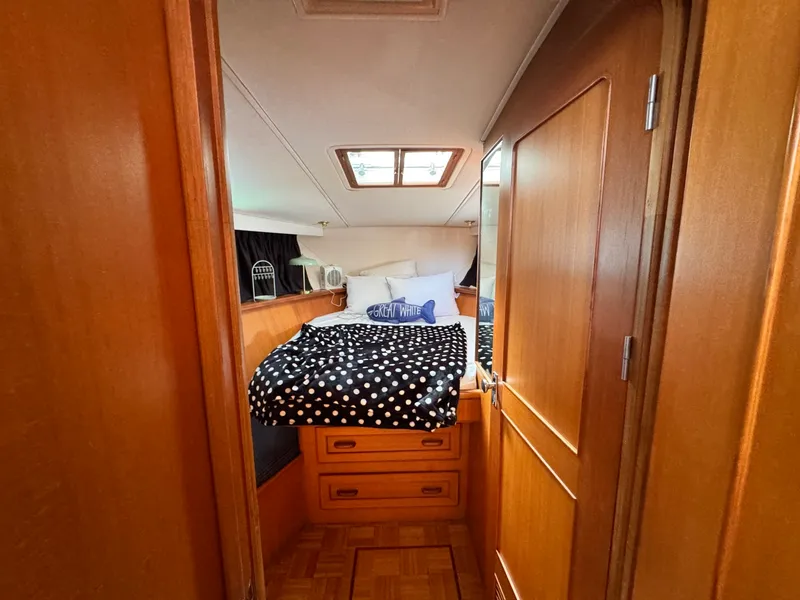 Slide: The Image of 1989 Hi-Star 44 Trawler 44 - 7833481