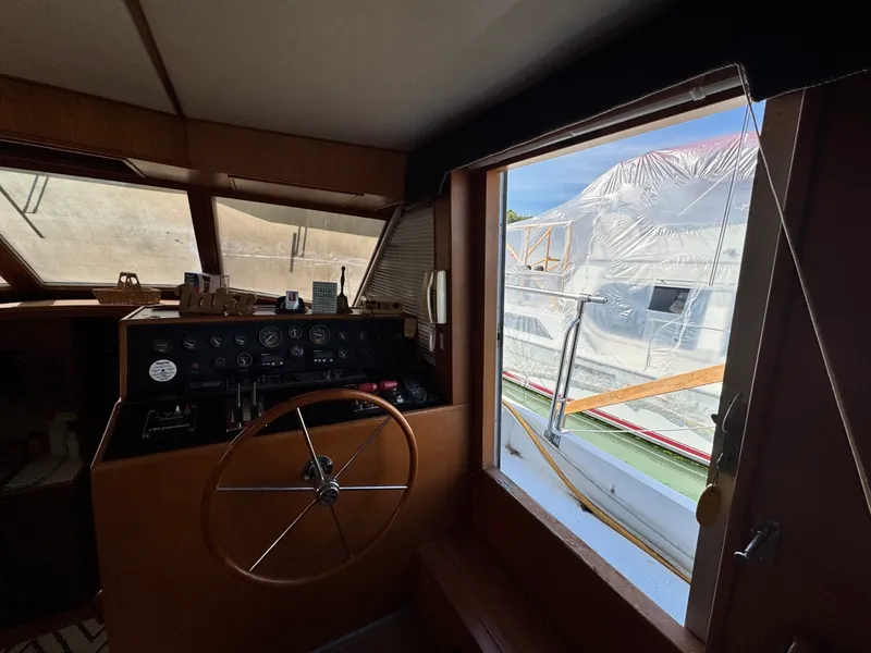 Slide: The Image of 1989 Hi-Star 44 Trawler 44 - 7833476