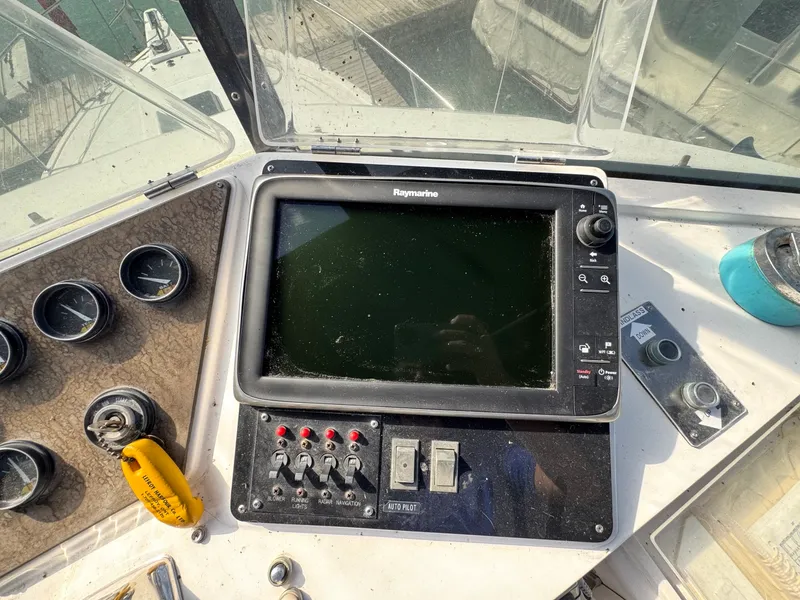 Slide: The Image of 1989 Hi-Star 44 Trawler 44 - 7833501