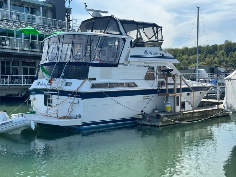 Slide: The Image of 1989 Hi-Star 44 Trawler 44 - 7833507