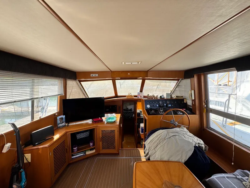 Slide: The Image of 1989 Hi-Star 44 Trawler 44 - 7833496