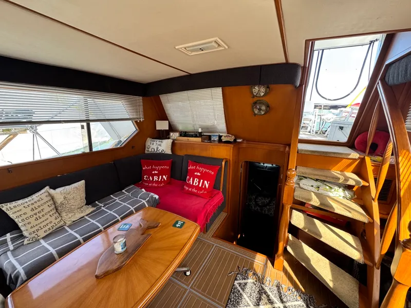 Slide: The Image of 1989 Hi-Star 44 Trawler 44 - 7833486