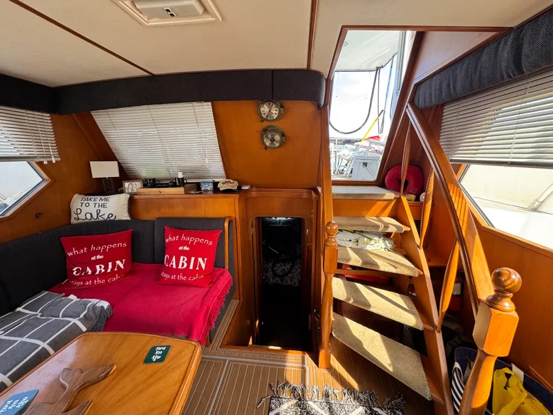 Slide: The Image of 1989 Hi-Star 44 Trawler 44 - 7833485