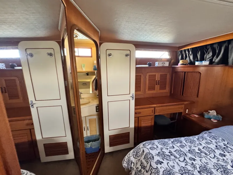 Slide: The Image of 1989 Hi-Star 44 Trawler 44 - 7833490