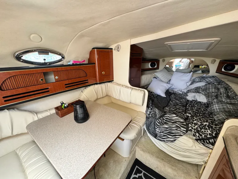 Slide: The Image of 2001 Sea Ray 280 Sundancer 28 - 7833533