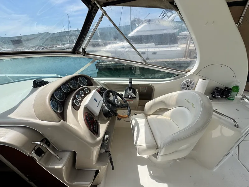 Slide: The Image of 2001 Sea Ray 280 Sundancer 28 - 7833524