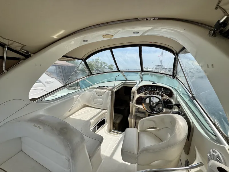 Slide: The Image of 2001 Sea Ray 280 Sundancer 28 - 7833521
