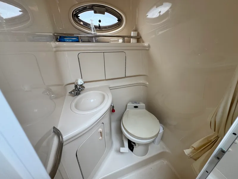 Slide: The Image of 2001 Sea Ray 280 Sundancer 28 - 7833536