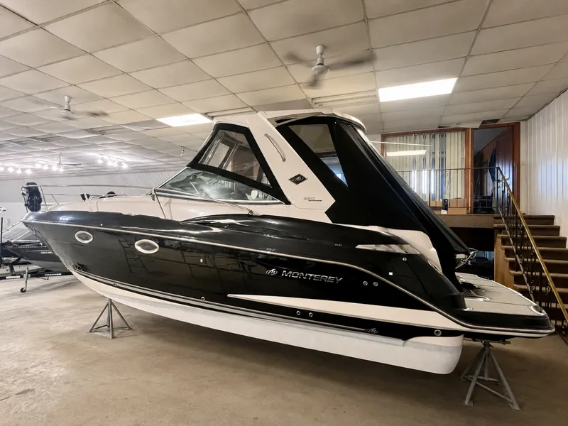 Slide: The Image of 2012 Monterey 320 Sport Yacht 32 - 7833634