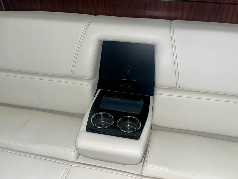 Slide: The Image of 2012 Monterey 320 Sport Yacht 32 - 7833661