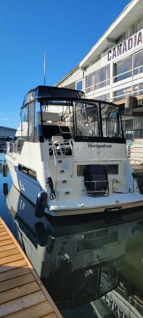 The Image of 1995 Carver 325 Motor Yacht 32 - 7833714