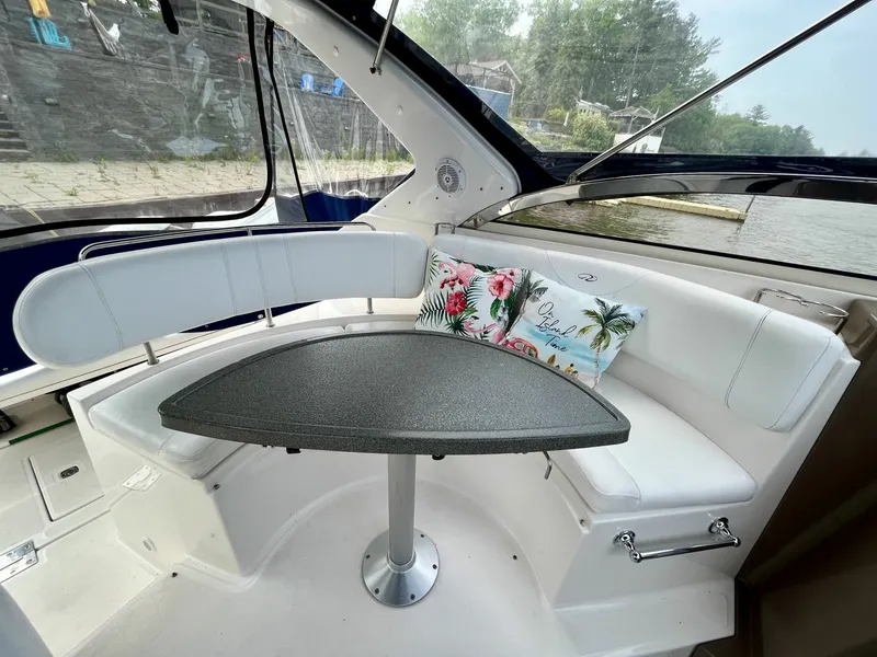Slide: The Image of 2005 Regal 3560 Commodore 35 - 7833792