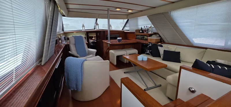 Slide: The Image of 1987 Carver 4207 Aft Cabin 42 - 7833865