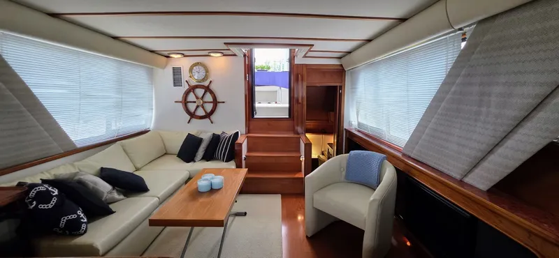 Slide: The Image of 1987 Carver 4207 Aft Cabin 42 - 7833862