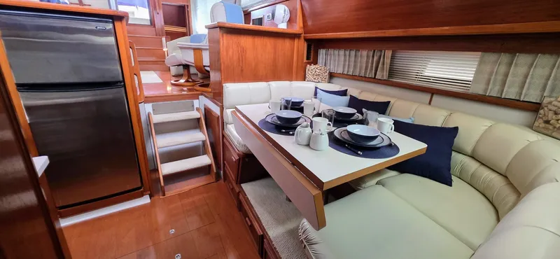 Slide: The Image of 1987 Carver 4207 Aft Cabin 42 - 7833855