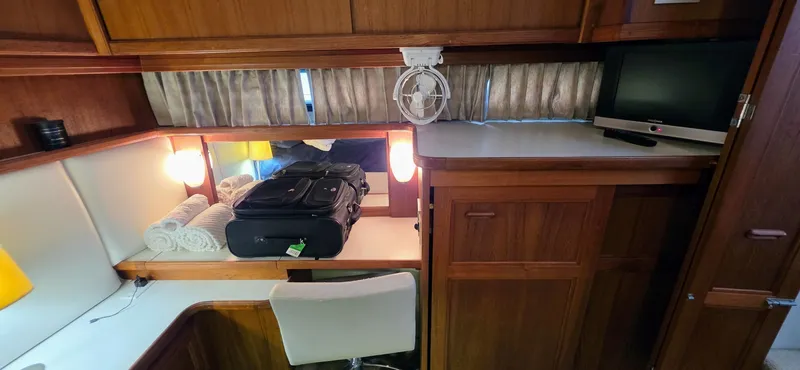 Slide: The Image of 1987 Carver 4207 Aft Cabin 42 - 7833867
