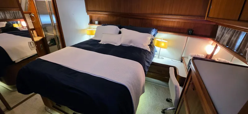 Slide: The Image of 1987 Carver 4207 Aft Cabin 42 - 7833866